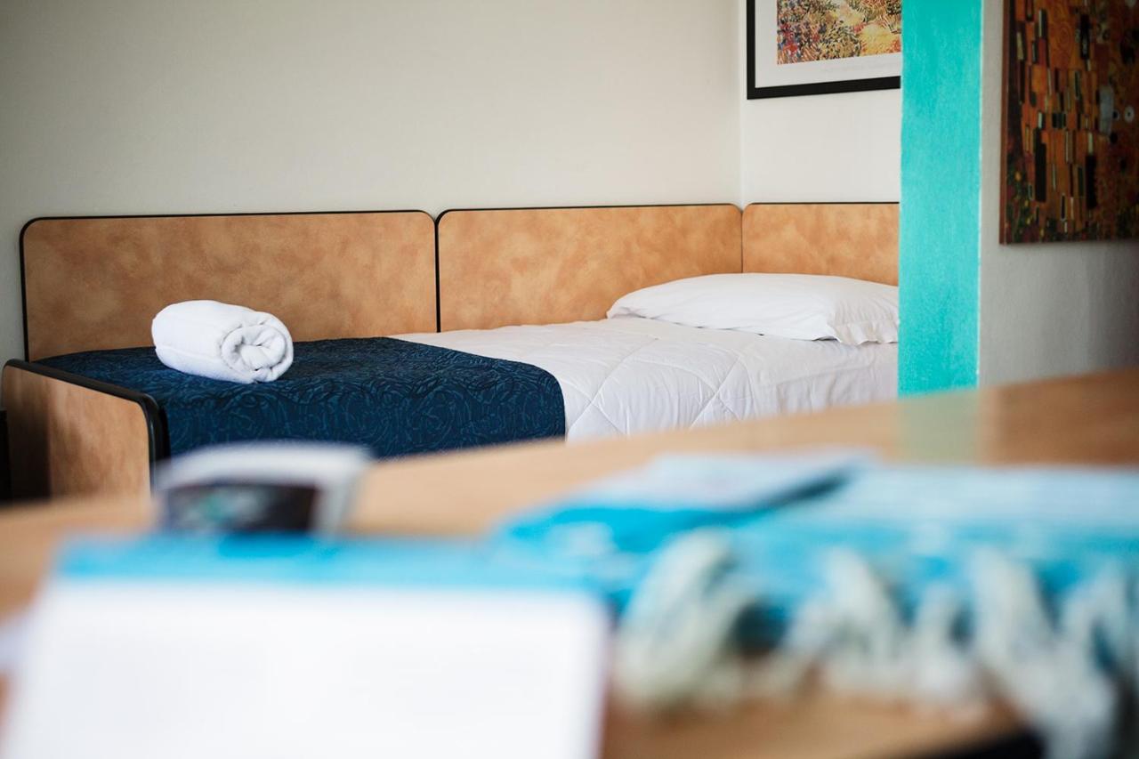 Hotel Albatros Rimini Bagian luar foto