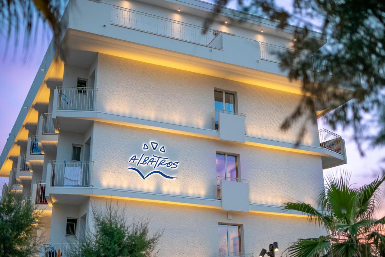 Hotel Albatros Rimini Bagian luar foto